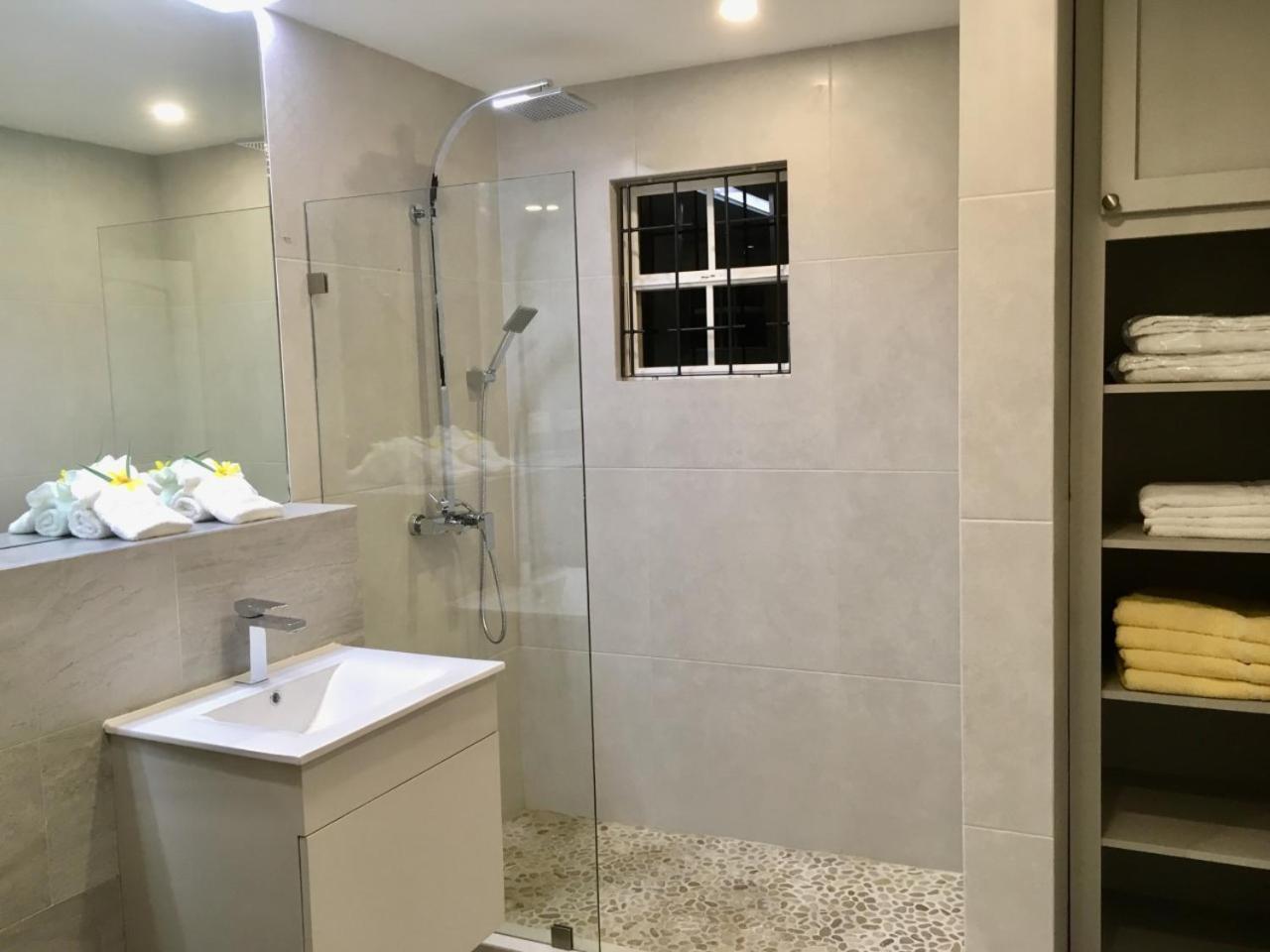 Dover Woods Apartments Christ Church Ngoại thất bức ảnh